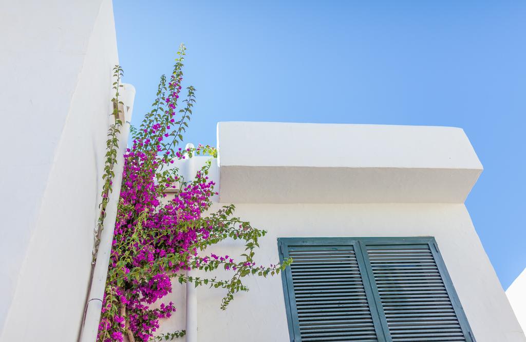 Camelina Suites Sant Antoni de Portmany Extérieur photo