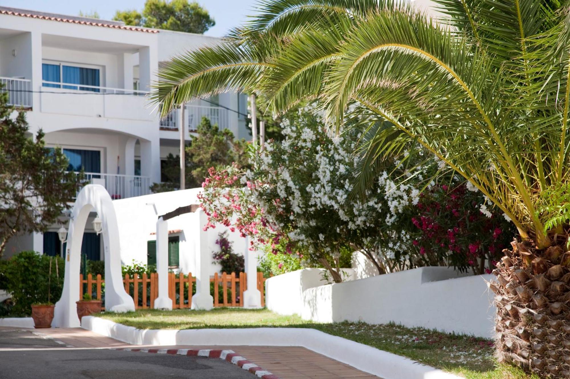 Camelina Suites Sant Antoni de Portmany Extérieur photo